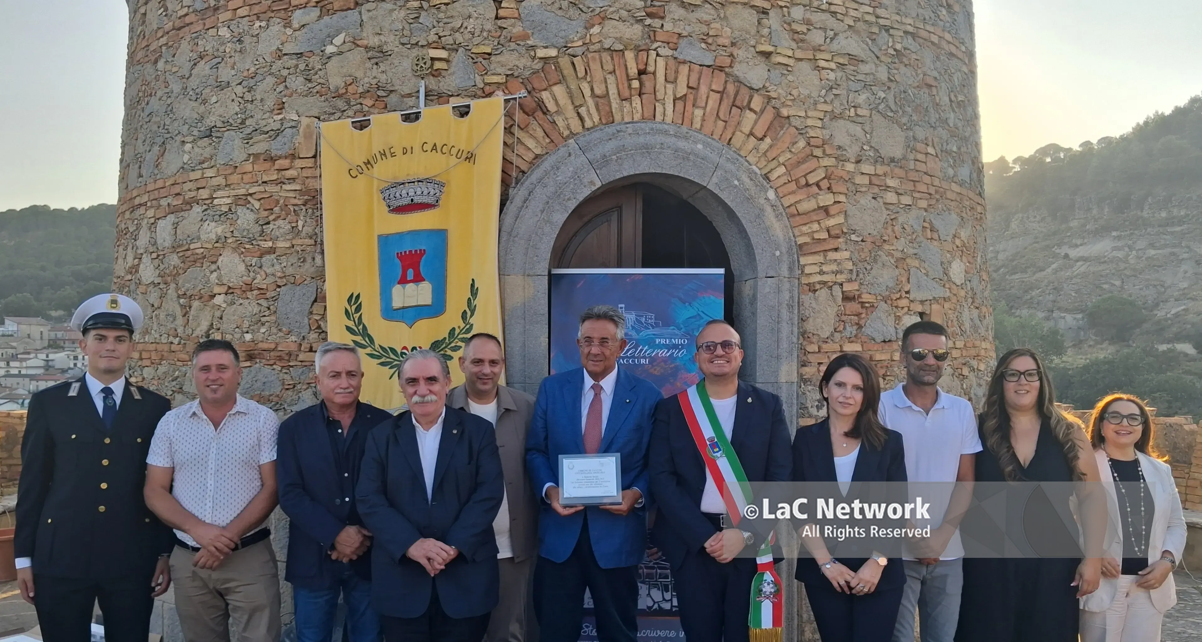 Caccuri, conferita al direttore generale della Rai\u00A0Roberto Sergio la cittadinanza onoraria: «Da oggi questa è anche casa mia»\n