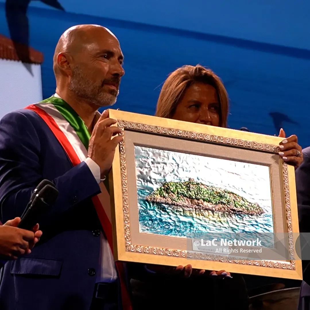 Gran Galà “Mare Pulito Bruno Giordano”, la città di Diamante premiata per l'impegno nella tutela del mare\n