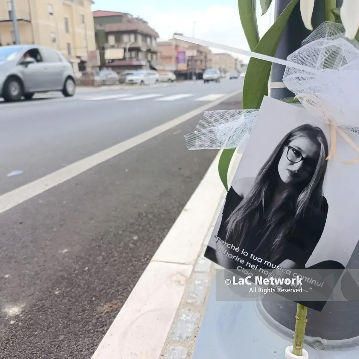 Morte di Andrea Minasi, il Comune valuta il limite di 30 km/h su viale Affaccio: «I dossi più complicati e costosi»\n