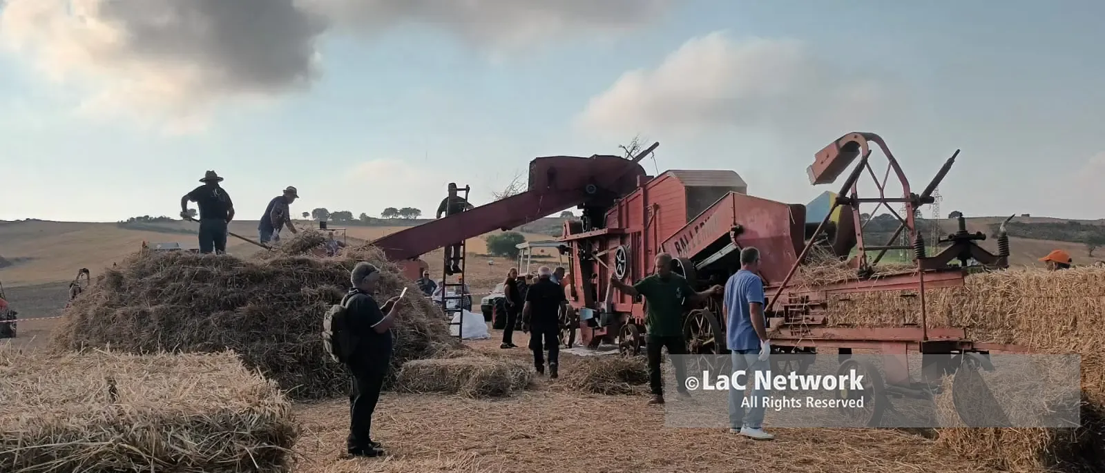 Dalla Festa della trebbiatura di Maierato i contadini dicono\u00A0“No” al fotovoltaico nei campi del grano Rosìa\n