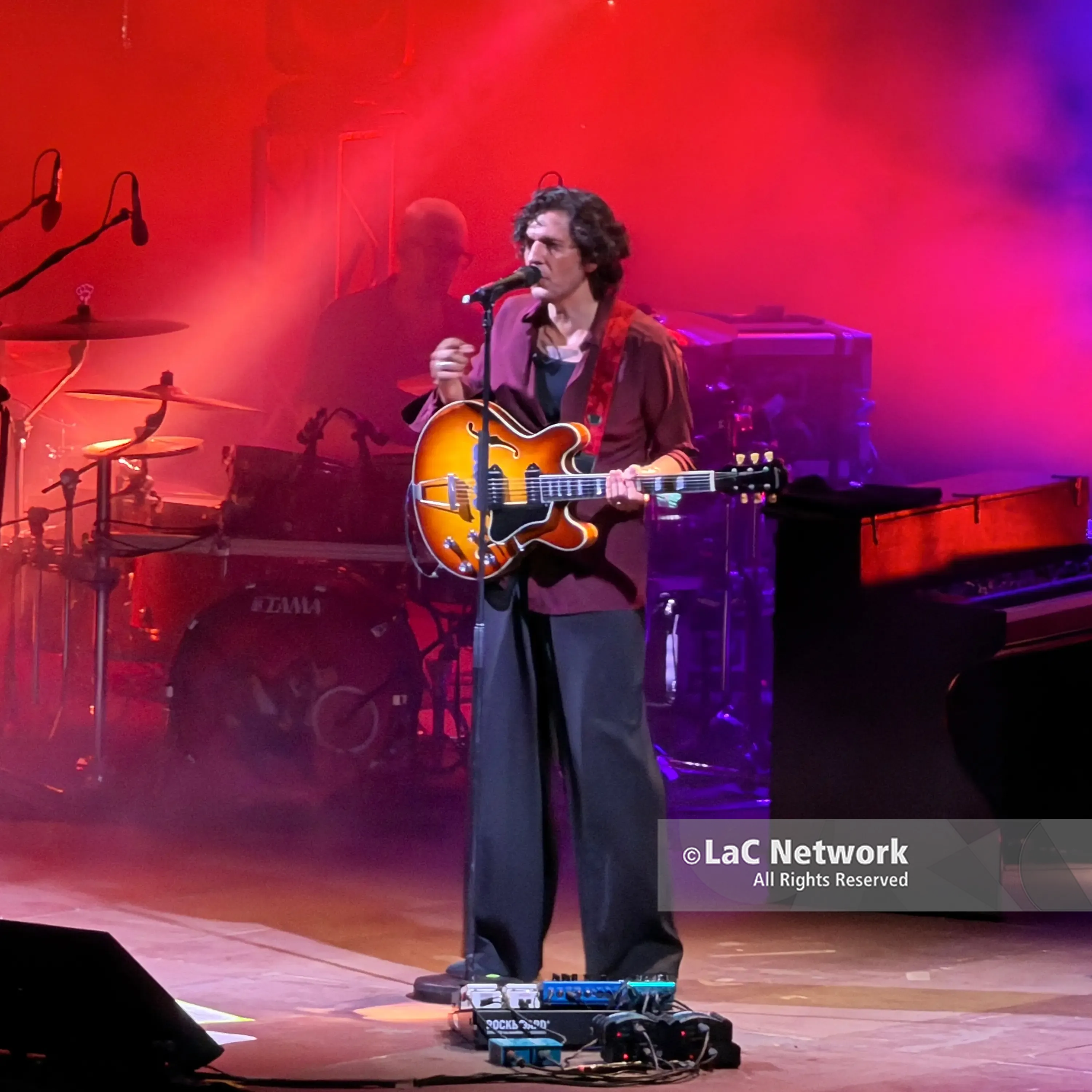 Acri apre la sua estate musicale con Ermal Meta, al via la nona edizione di R-Estate\n