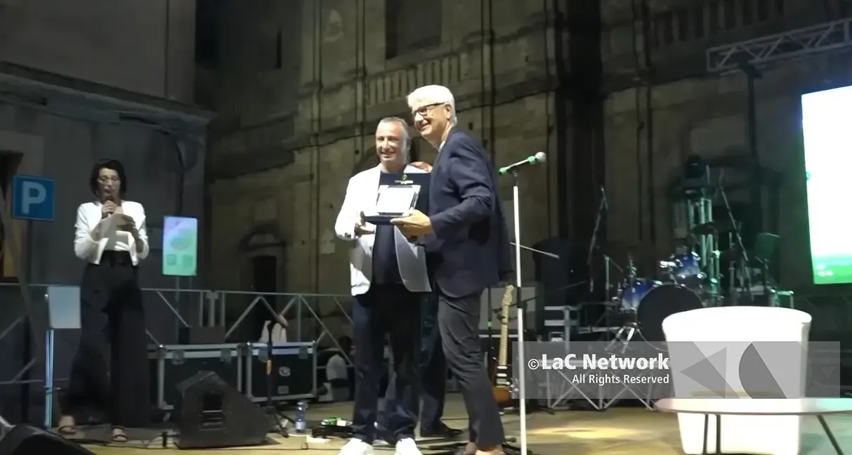 Al presidente dell’US Catanzaro Floriano Noto, il Premio città di Squillace per lo sport\n