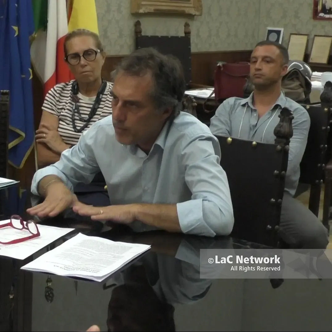 <p>Catanzaro, Consiglio sul degrado di Lido senza numero legale: scontro politico. Fiorita: «Campagna elettorale sulla pelle della città»</p>