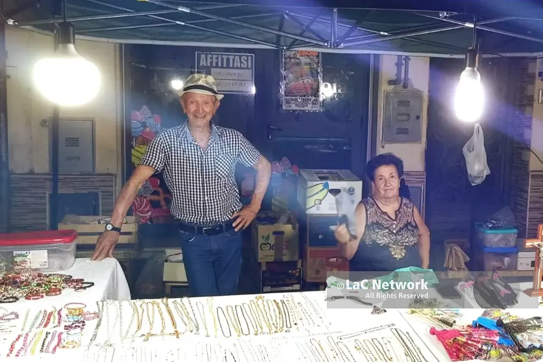 San Ferdinando, 54 anni insieme tra feste e mercatini: la storia d'amore e resilienza di Domenico e Giuseppina\n