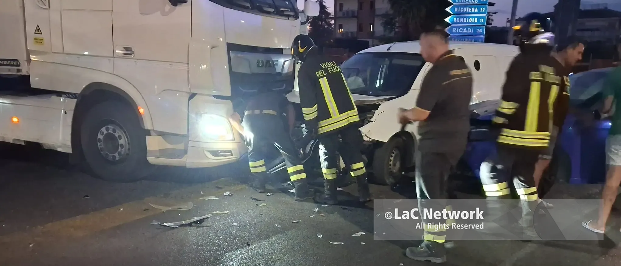 Vibo, incidente stradale allo svincolo in località Aeroporto: donna trasportata all’ospedale Jazzolino\n