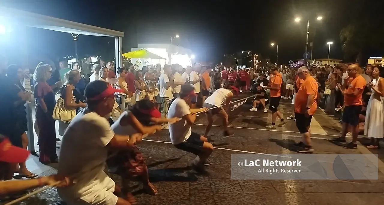 A Vibo Marina tornano i giochi di un tempo tra sfide e divertimento: successo per l’iniziativa della parrocchia\n