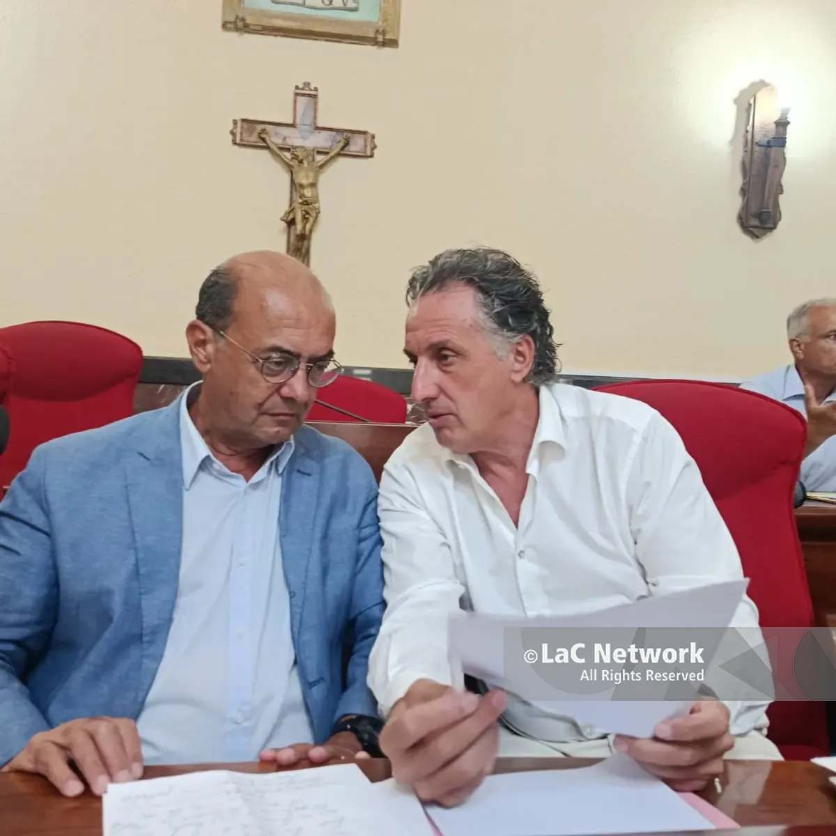 Emodinamica, i sindaci vibonesi: «Chi ha un infarto non può aspettare.\u00A0No al servizio “a chiamata”». Romeo: «La Regione se ne fotte di Vibo»\n