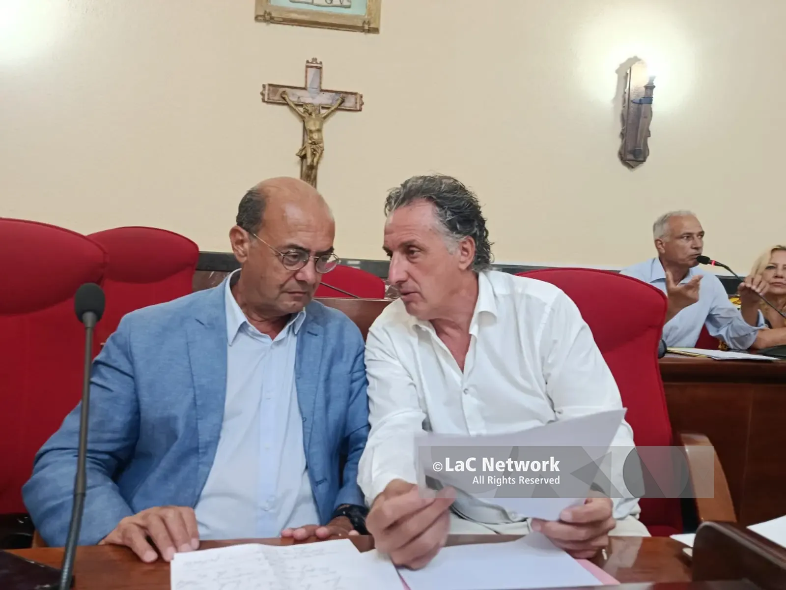 Emodinamica, i sindaci vibonesi: «Chi ha un infarto non può aspettare.\u00A0No al servizio “a chiamata”». Romeo: «La Regione se ne fotte di Vibo»\n