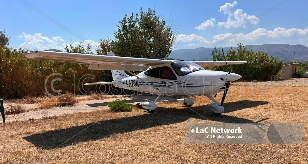 <p>Aereo ultraleggero scomparso in Calabria, <span style=\"color:hsl(0, 75%, 60%);\">il VIDEO ESCLUSIVO </span>del decollo dalla Sicilia</p>