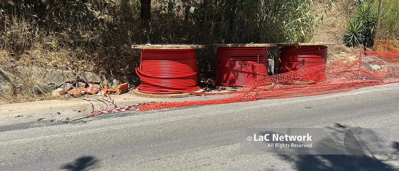 Incidente a Nicotera, quelle bobine sono ancora sulla carreggiata: la protesta degli automobilisti\n