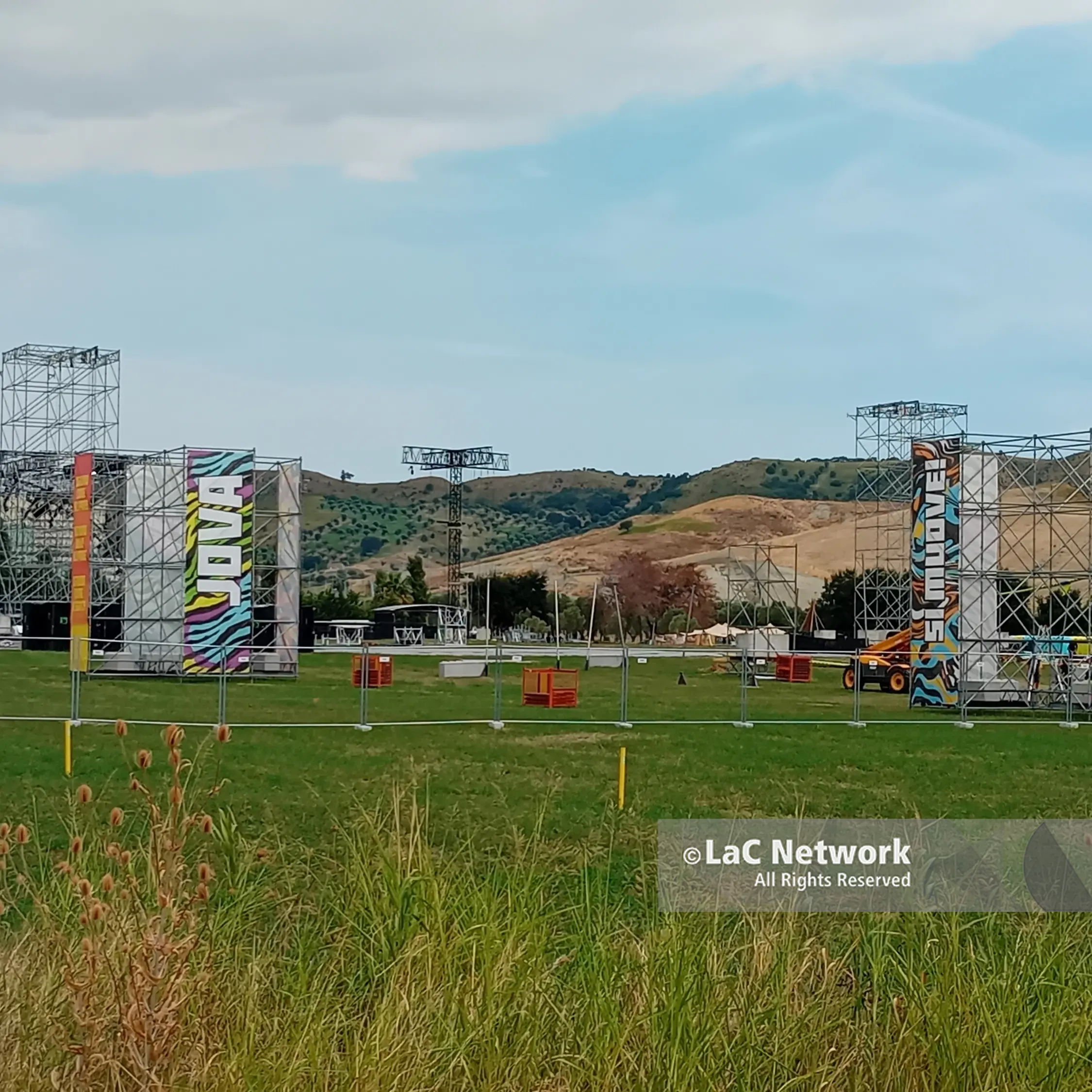 Jovanotti in concerto a Catanzaro, palco in allestimento:\u00A0venerdì le prove,\u00A0l’ospedale\u00A0vara il\u00A0piano di maxi-emergenza