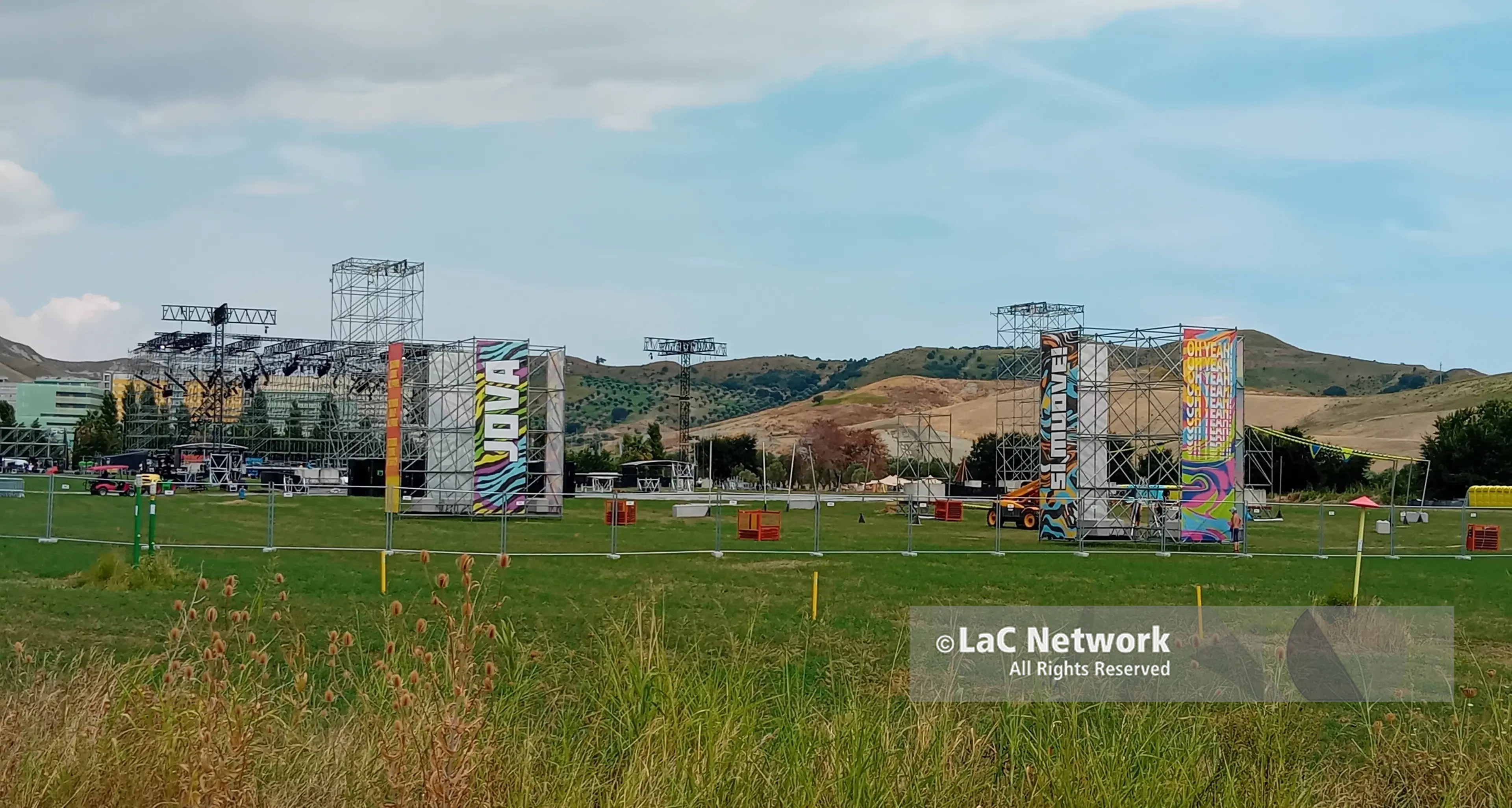 <p><span style=\"color:hsl(0, 75%, 60%);\">Jovanotti in concerto </span>a Catanzaro, palco in allestimento: venerdì le prove, l’ospedale vara il piano di maxi-emergenza</p>