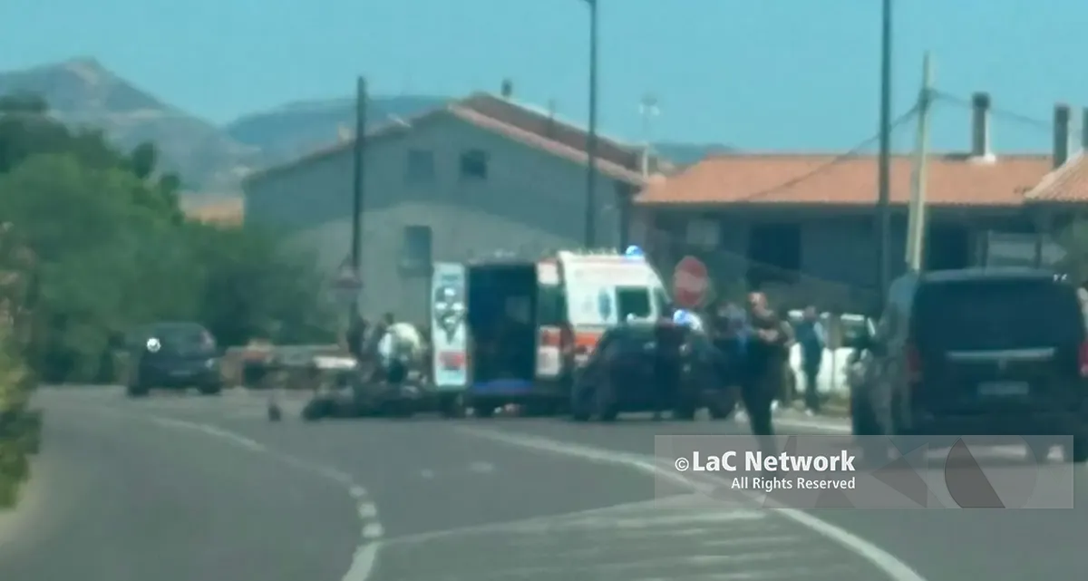 Statale 106, ancora un incidente: scontro auto –\u00A0moto al bivio di Condofuri\n