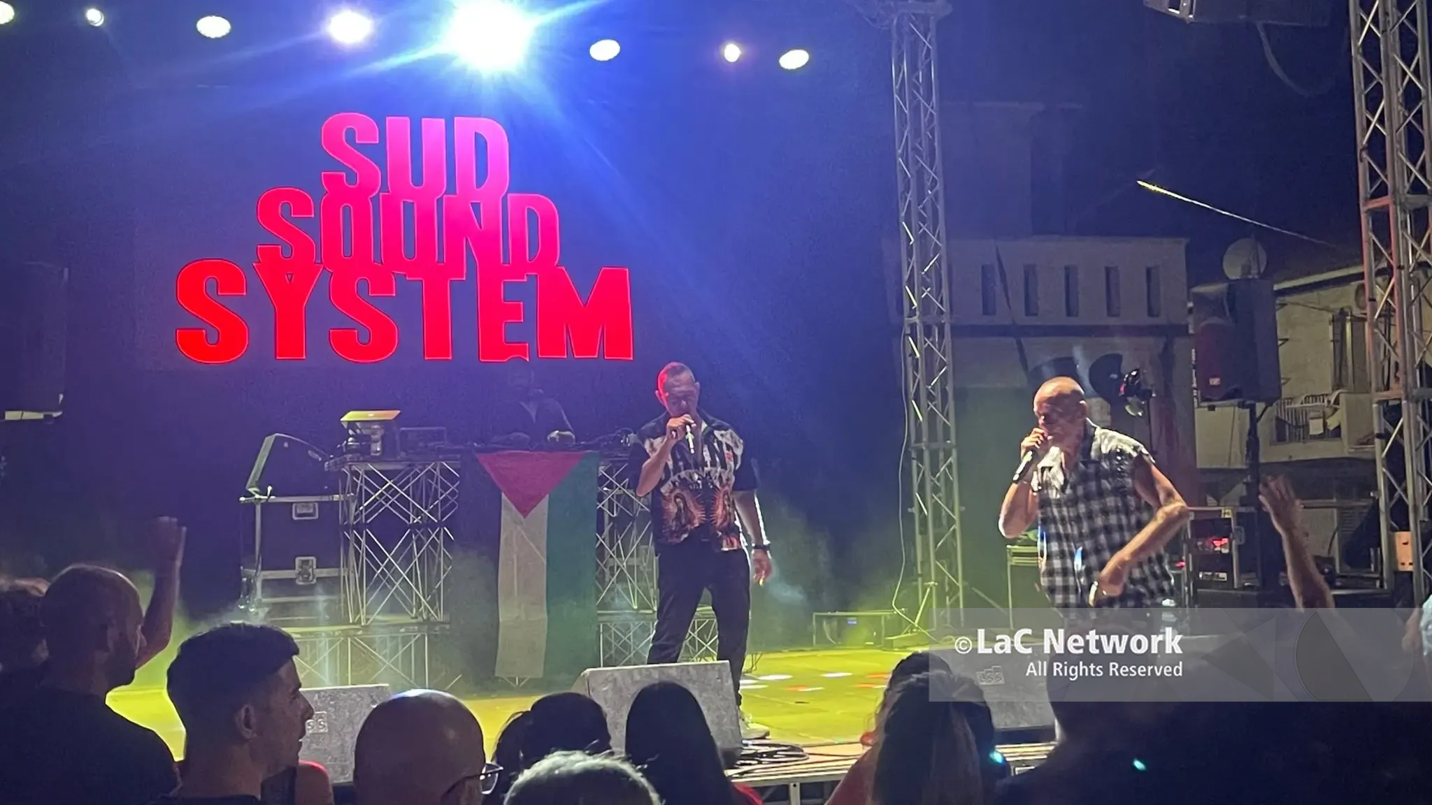 Condofuri balla con i Sud Sound System per celebrare i 35 anni di storia della band\n