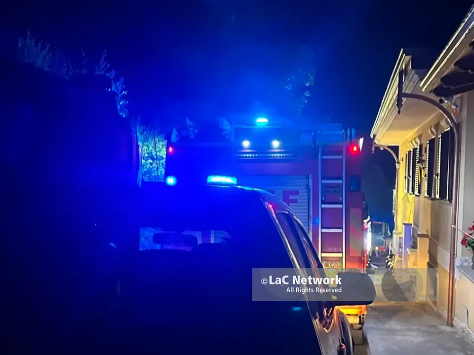 Scoppia una bombola di gas in un B&B a Mileto: crolla una parte della struttura, feriti una bimba di 10 anni e i suoi genitori