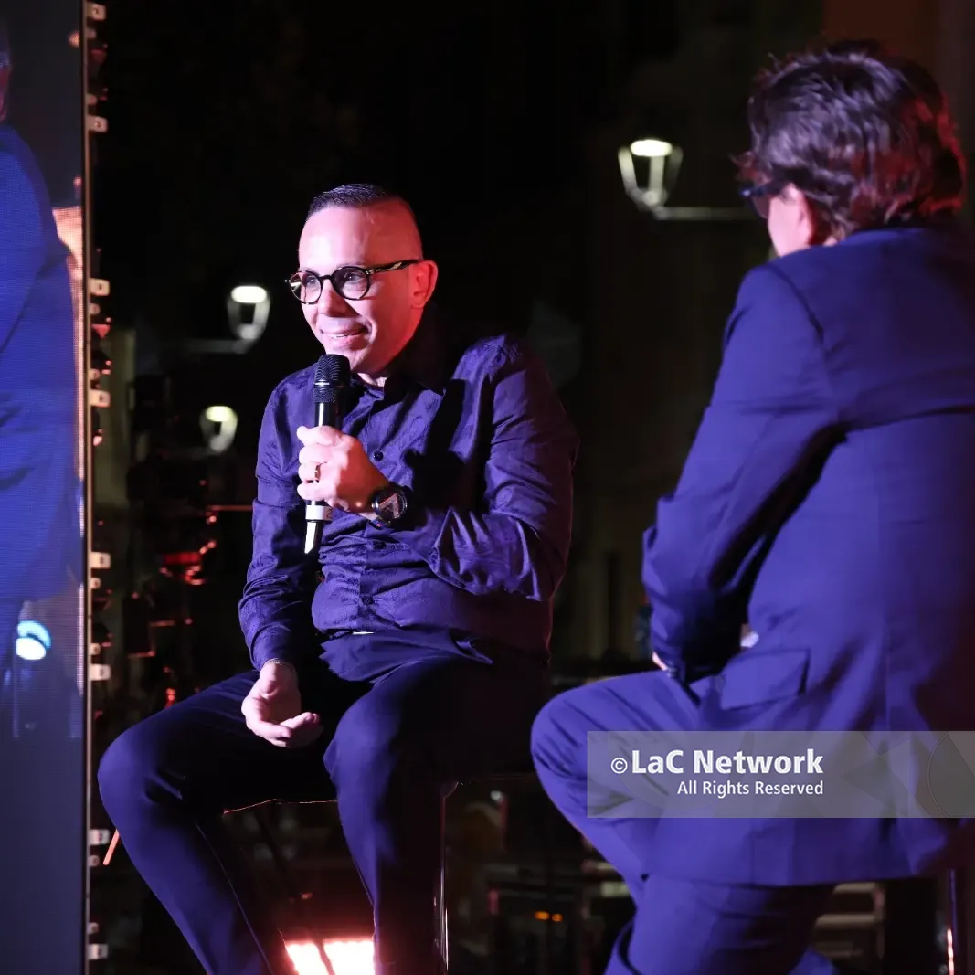 A Domenico Maduli il Premio Vela d’Argento: «Le radici indicano da dove veniamo, non il confine dei nostri sogni»\n