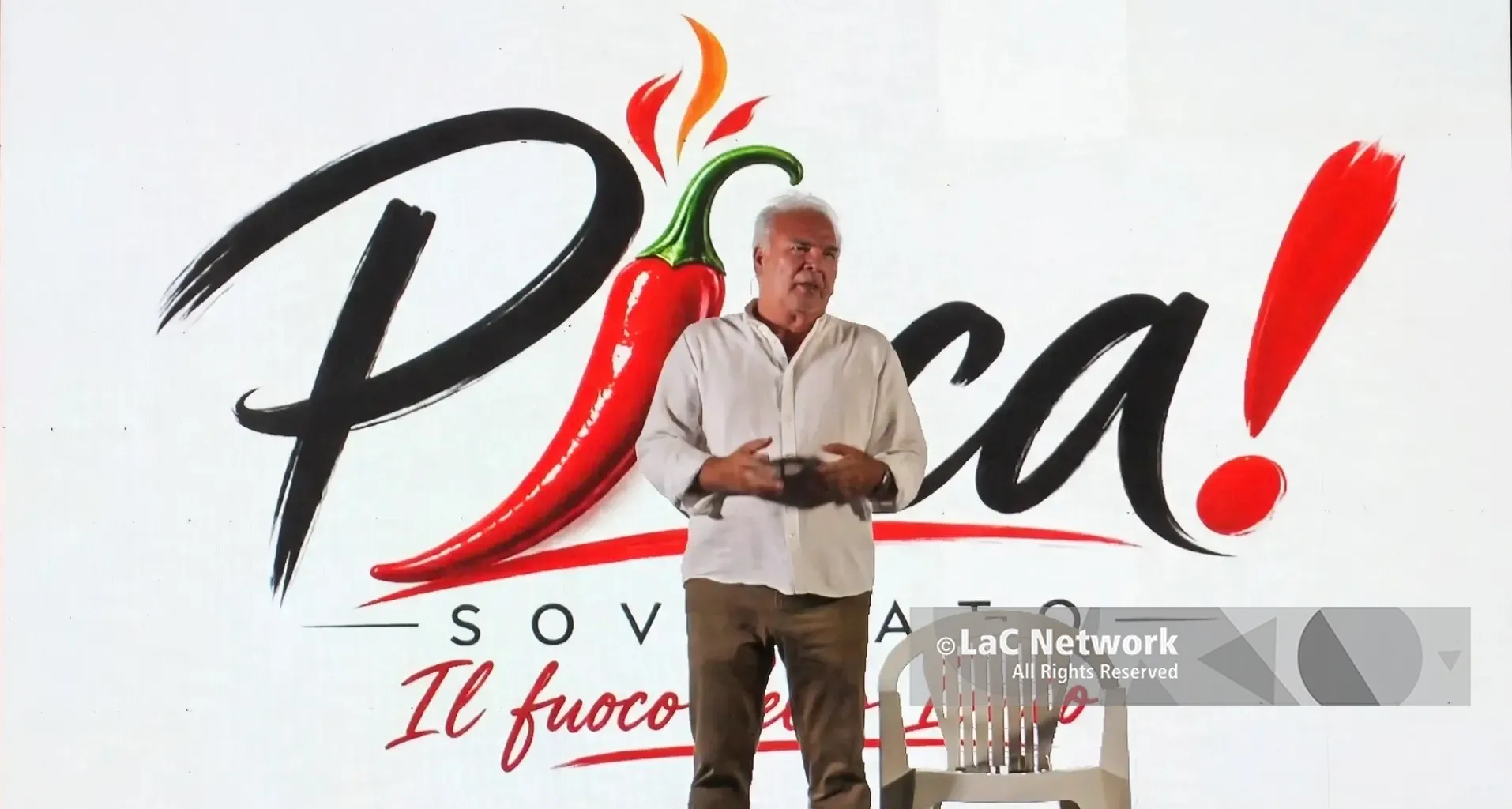 Soverato celebra il peperoncino con Franco Neri tra gusto, salute e divertimento\u00A0\n