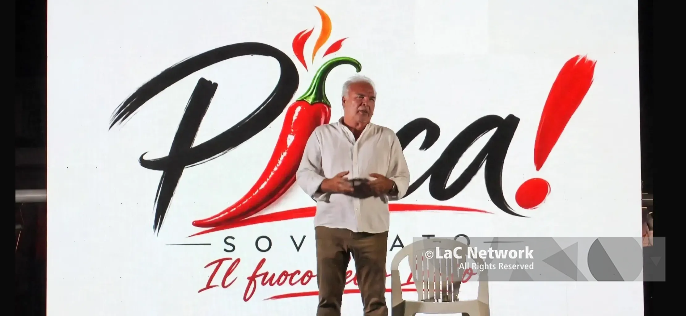 Soverato celebra il peperoncino con Franco Neri tra gusto, salute e divertimento\u00A0\n