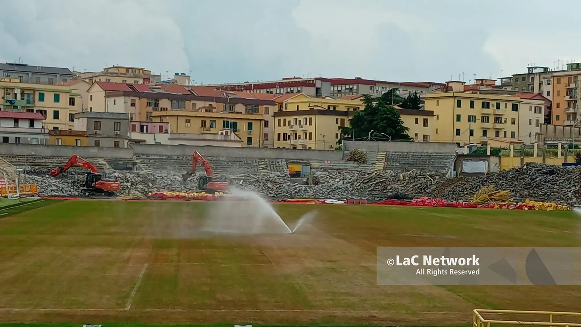 Catanzaro-Carrarese, il Ceravolo resta a capienza ridotta: si replica l’assetto di\u00A0Coppa Italia adottato contro il Sudtirol\n