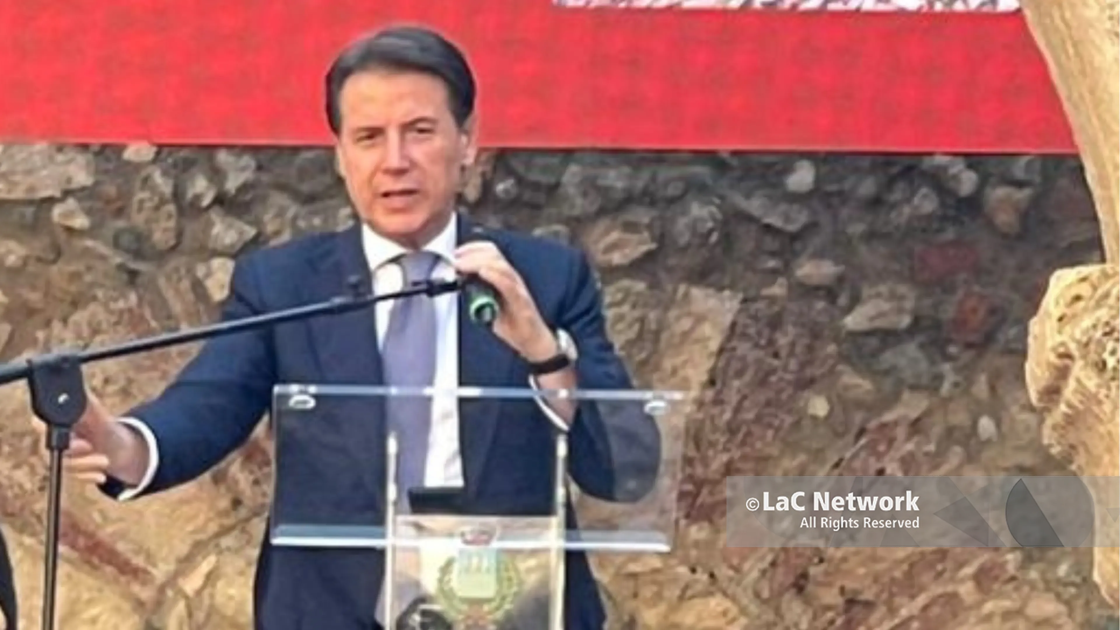 Conte da Cerisano attacca Meloni: «Vannacci è il figlio delle sue promesse tradite». E poi\u00A0sul riarmo: «Pacifisti, non antimilitaristi»\n