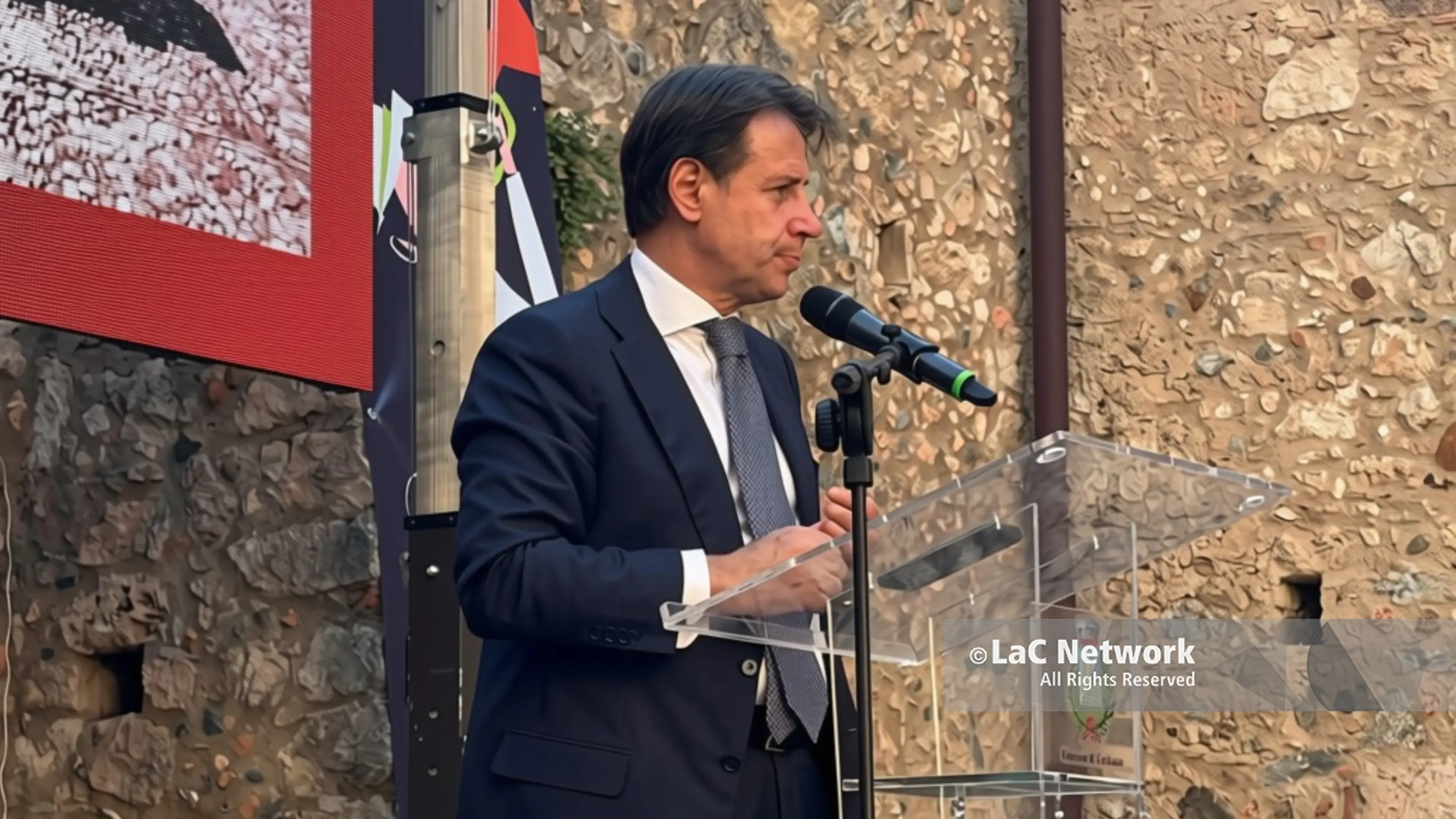 Conte da Cerisano attacca Meloni: «Vannacci è il figlio delle sue promesse tradite». E poi\u00A0sul riarmo: «Pacifisti, non antimilitaristi»\n