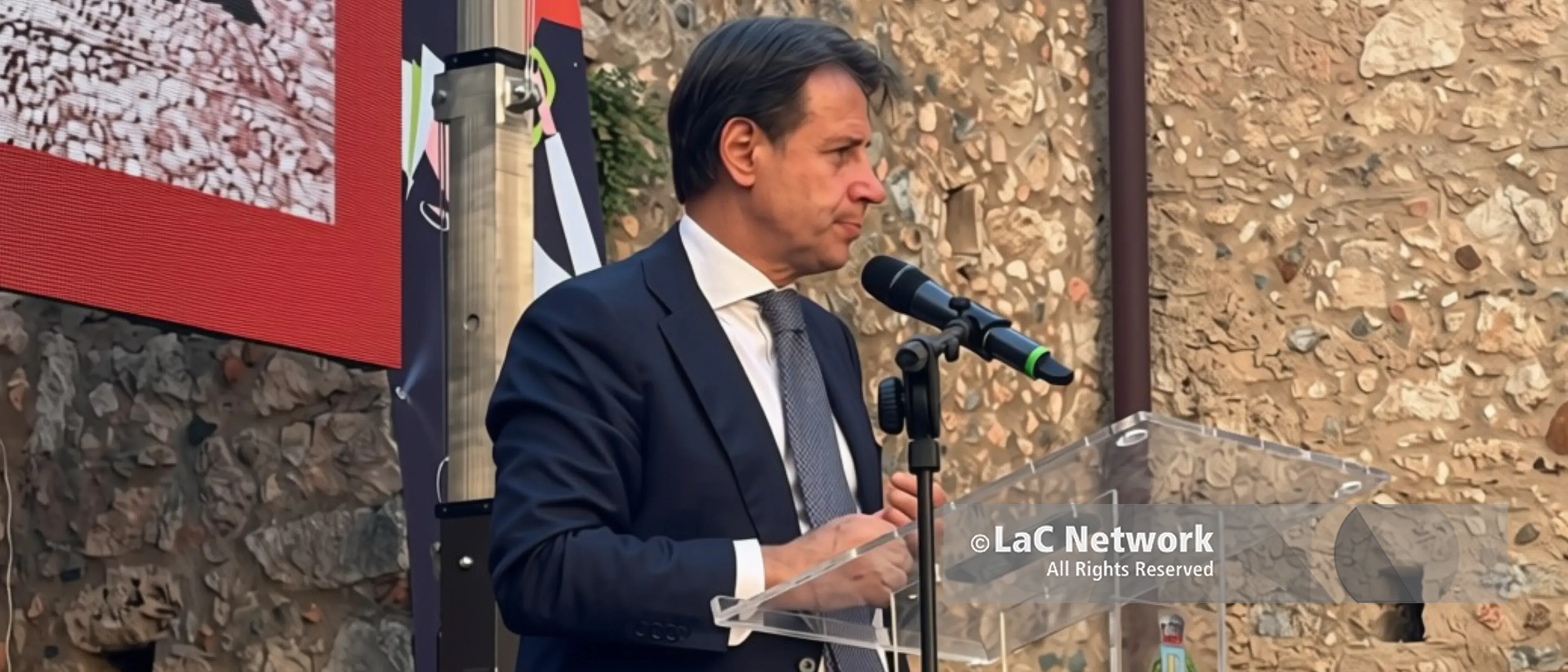 Conte da Cerisano attacca Meloni: «Vannacci è il figlio delle sue promesse tradite». E poi\u00A0sul riarmo: «Pacifisti, non antimilitaristi»\n