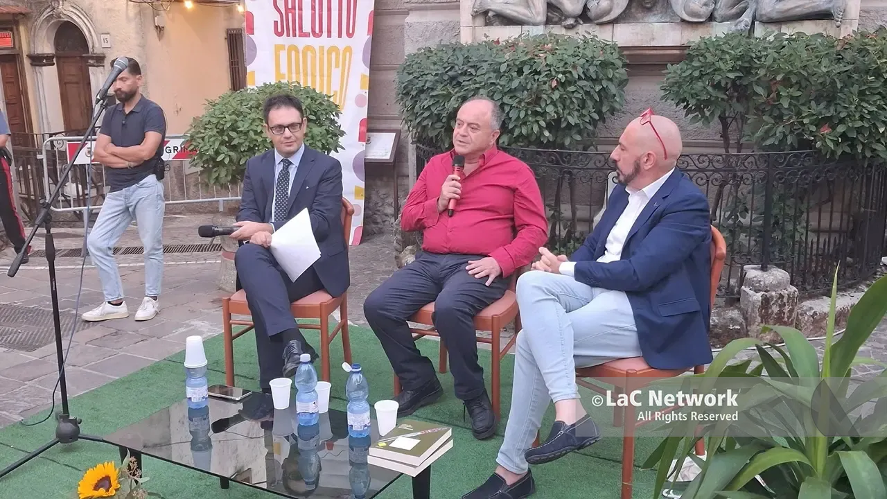 Gratteri ai giovani: «Impegnatevi in politica per non lasciare spazio ai figli\u00A0degli ‘ndranghetisti»\n