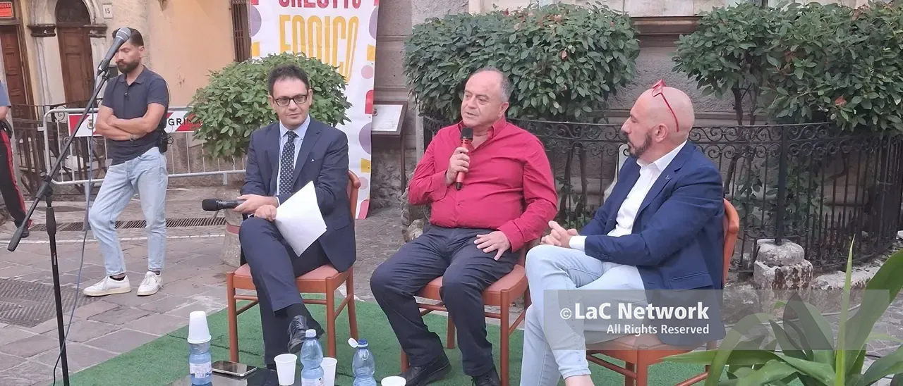 Gratteri ai giovani: «Impegnatevi in politica per non lasciare spazio ai figli\u00A0degli ‘ndranghetisti»\n