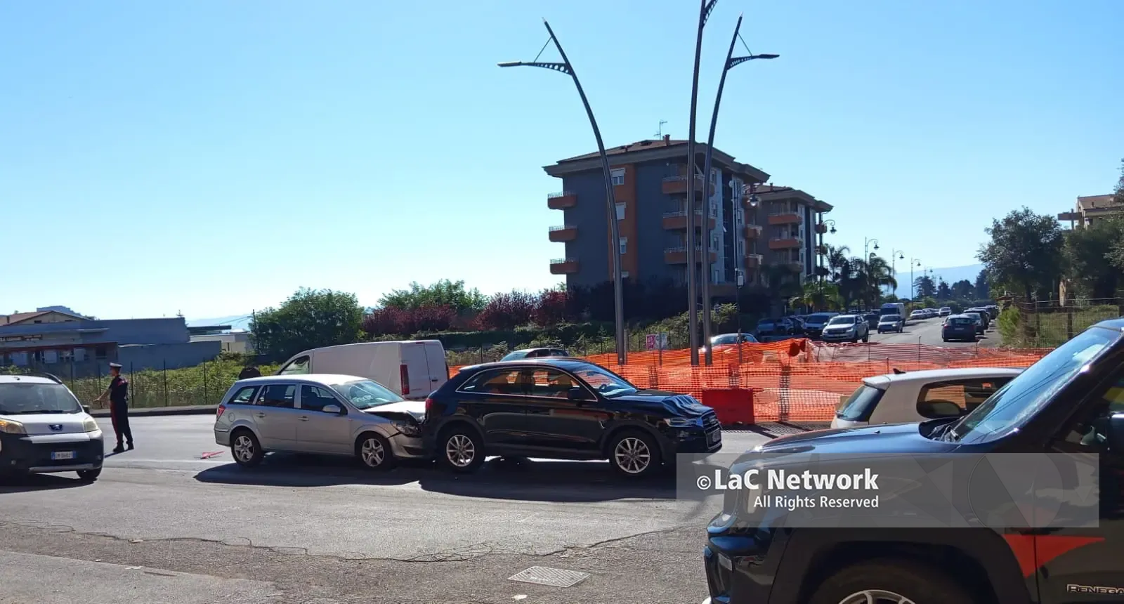 Statale 18, un altro incidente alla rotatoria di Moderata Durant:\u00A0due auto e un camion coinvolti in un tamponamento a catena\n
