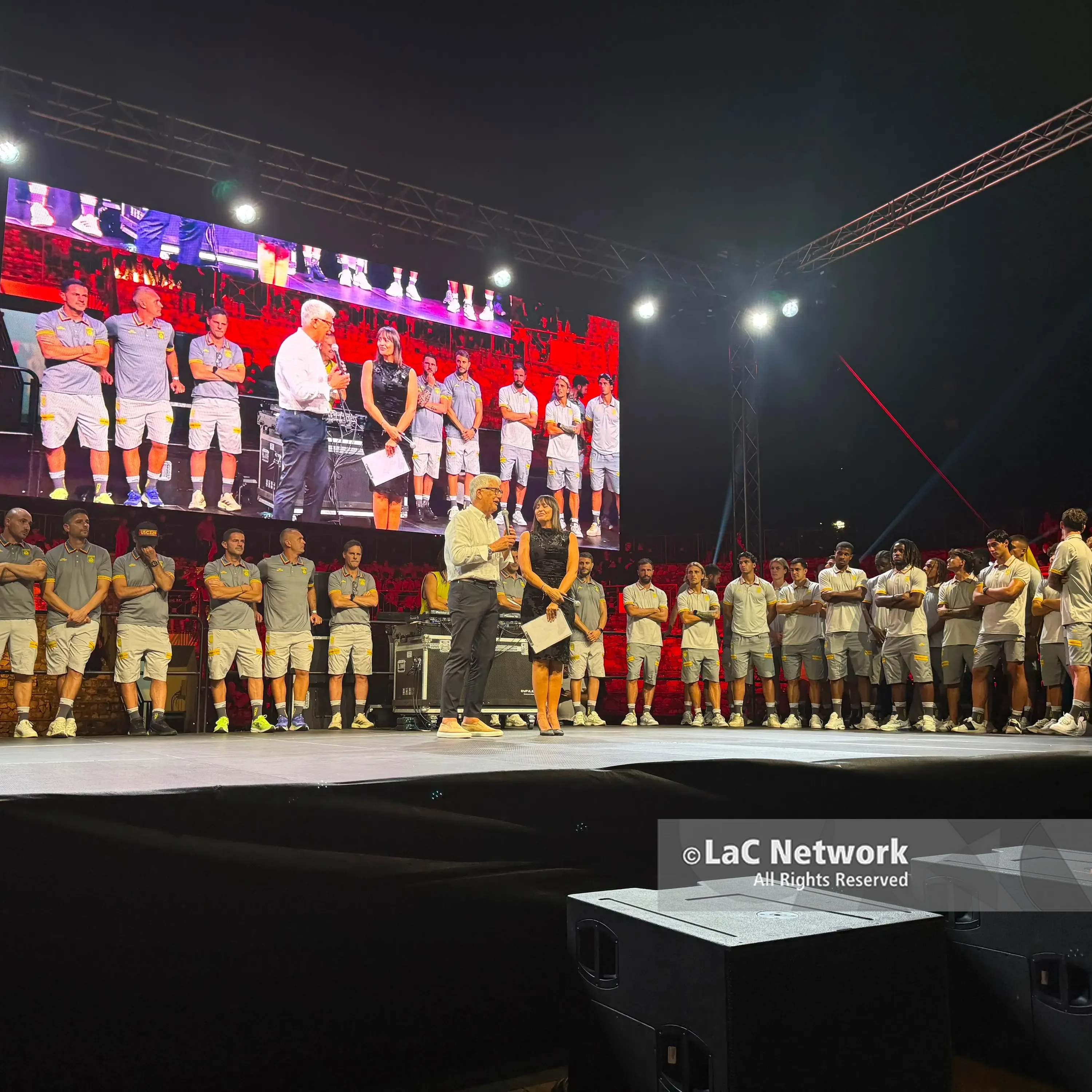<p>Us Catanzaro, la squadra si presenta al popolo giallorosso: «Da sabato partirà il nostro campionato»</p>