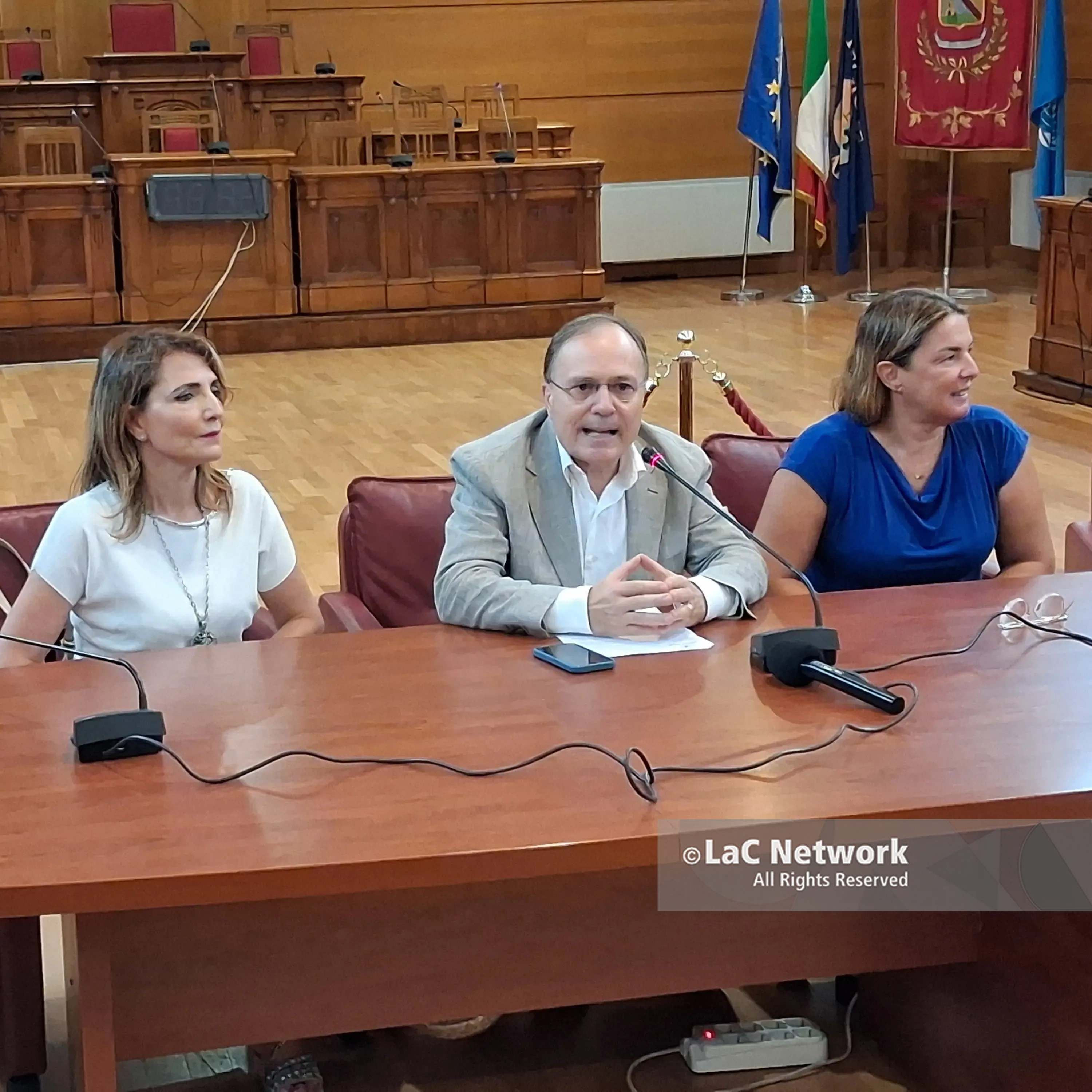 Ama\u00A0Calabria, presentata a Lamezia Terme la nuova stagione teatrale per andare “Oltre il Confine”\n