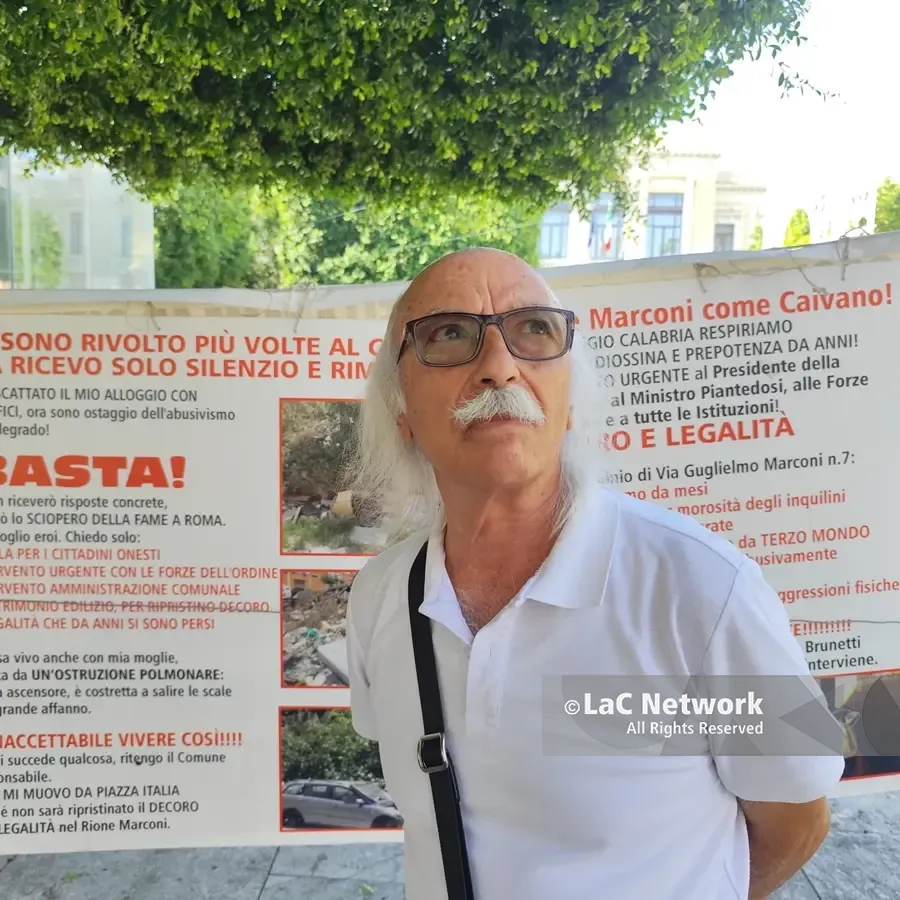 <p>Reggio, continua al Rione Marconi l’odissea di Giuseppe Crucitti: «Minacce e offese nel mio condominio, noi lasciati soli per anni»</p>