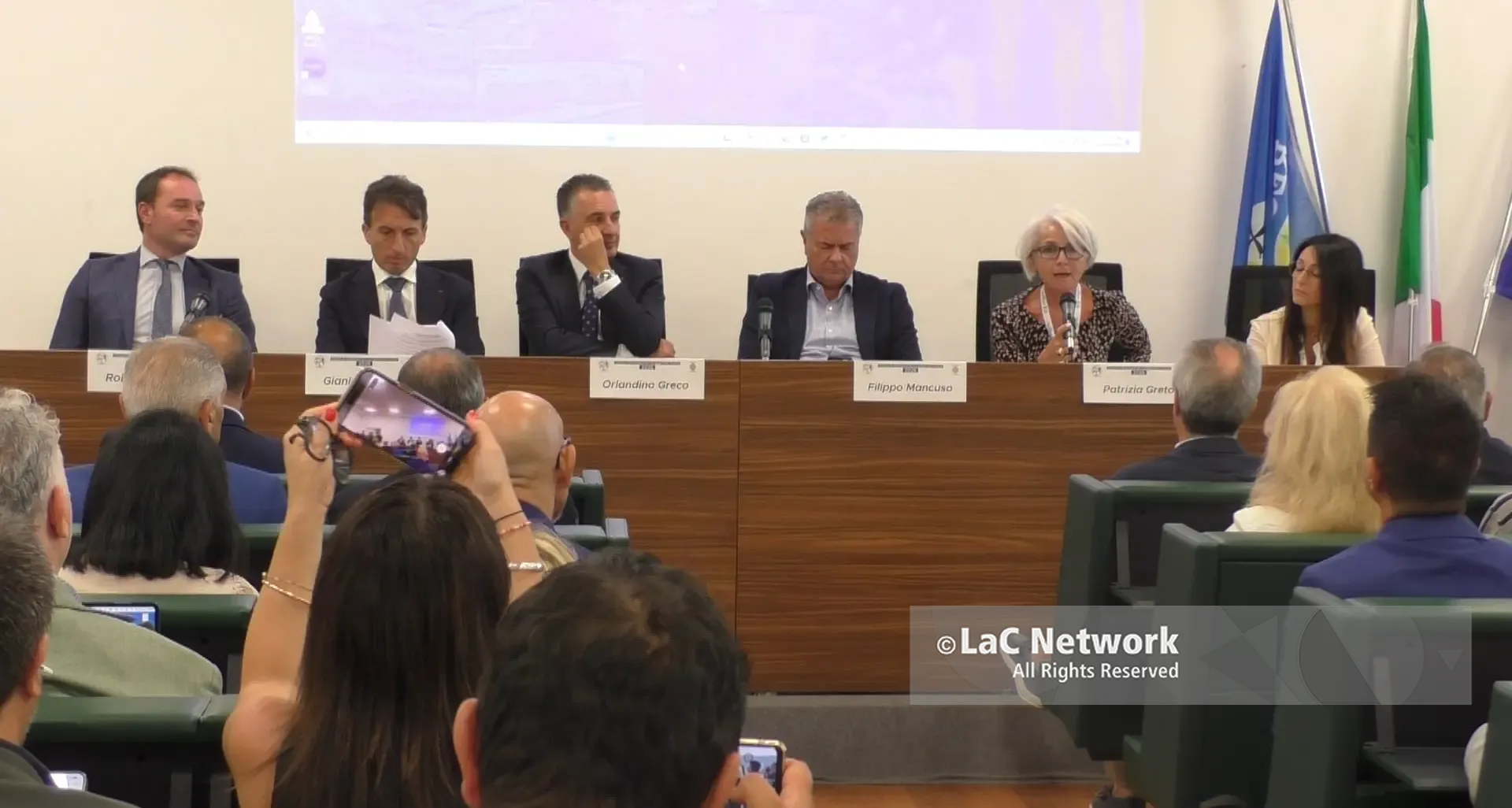 Calabresi nel mondo, insediata la consulta regionale: rappresentanze in oltre 180 paesi\n