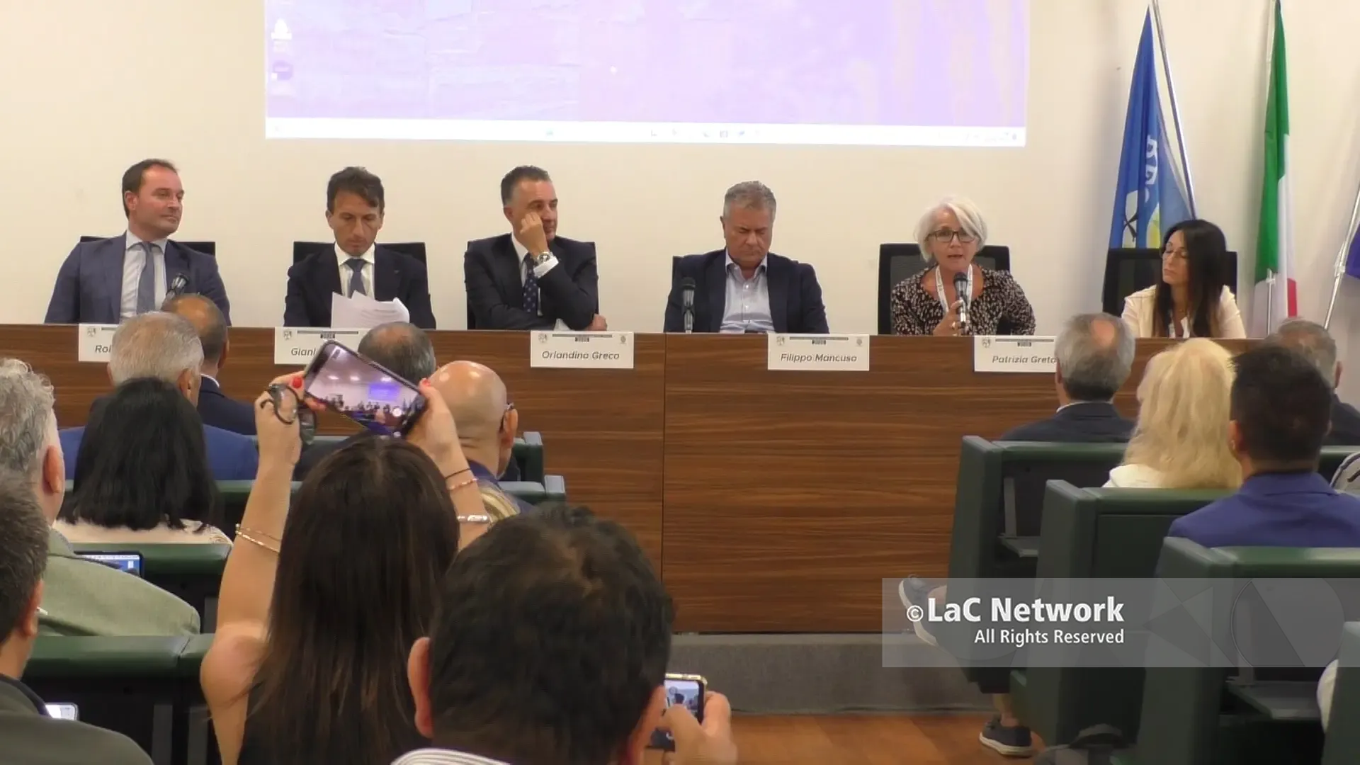 Calabresi nel mondo, insediata la consulta regionale: rappresentanze in oltre 180 paesi\n