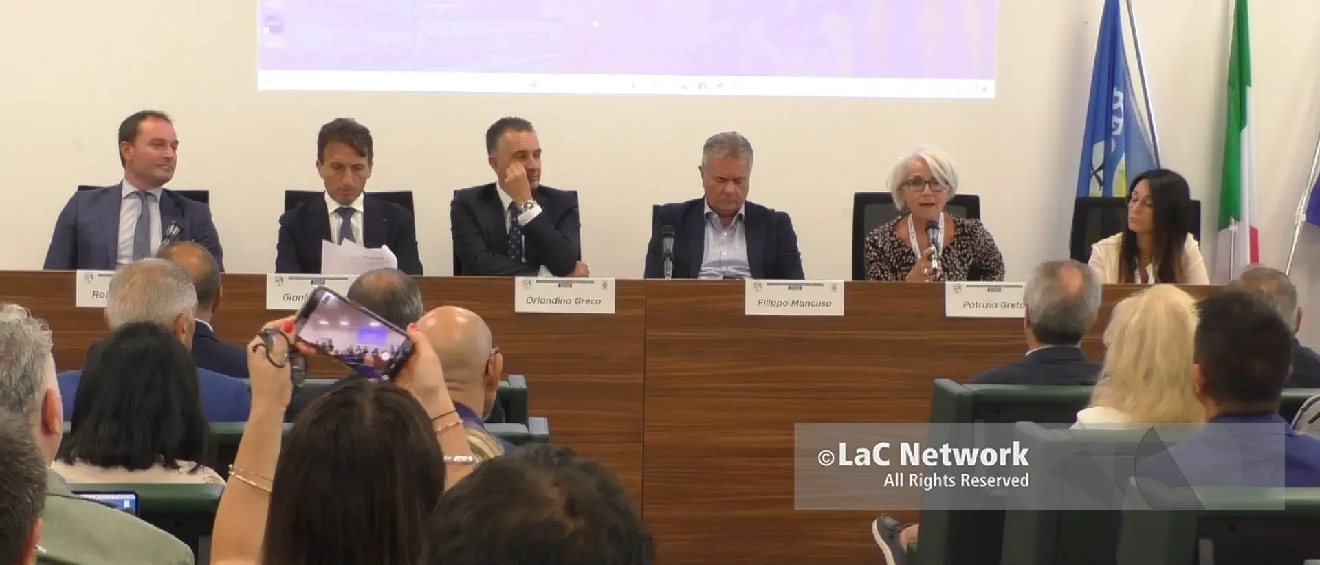 Calabresi nel mondo, insediata la consulta regionale: rappresentanze in oltre 180 paesi\n