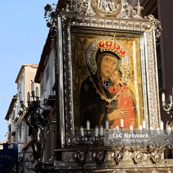 La festa della Madonna di Romania, a LaC Storie il racconto dell’icona venuta dal mare – Video\n