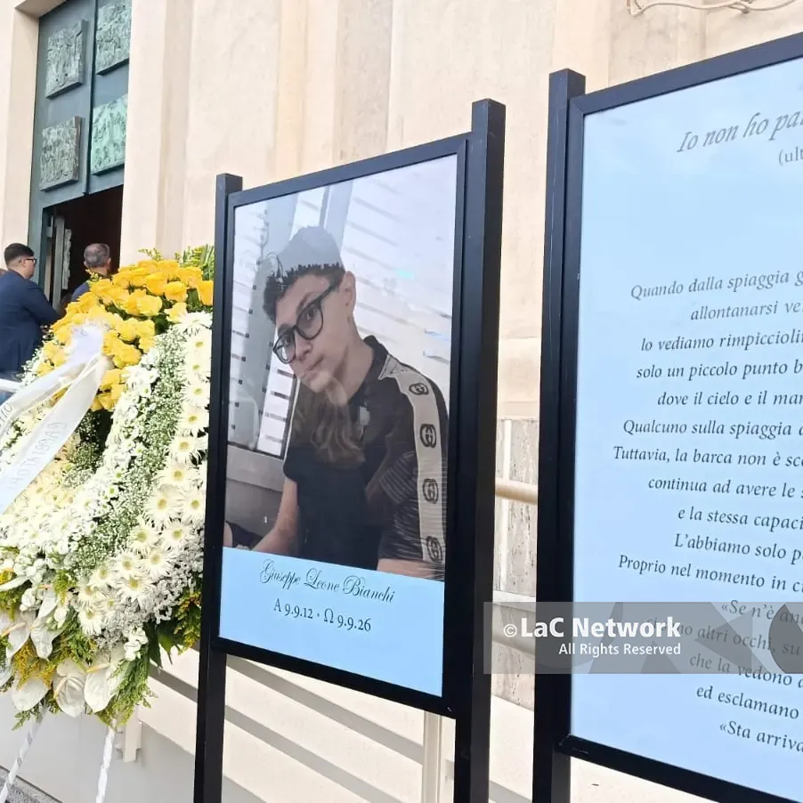<p>Mileto, la forza del papà del giovane Giuseppe Bianchi stroncato a 14 anni: «Prima di morire ha detto “non ho paura, Gesù è con me”»</p>