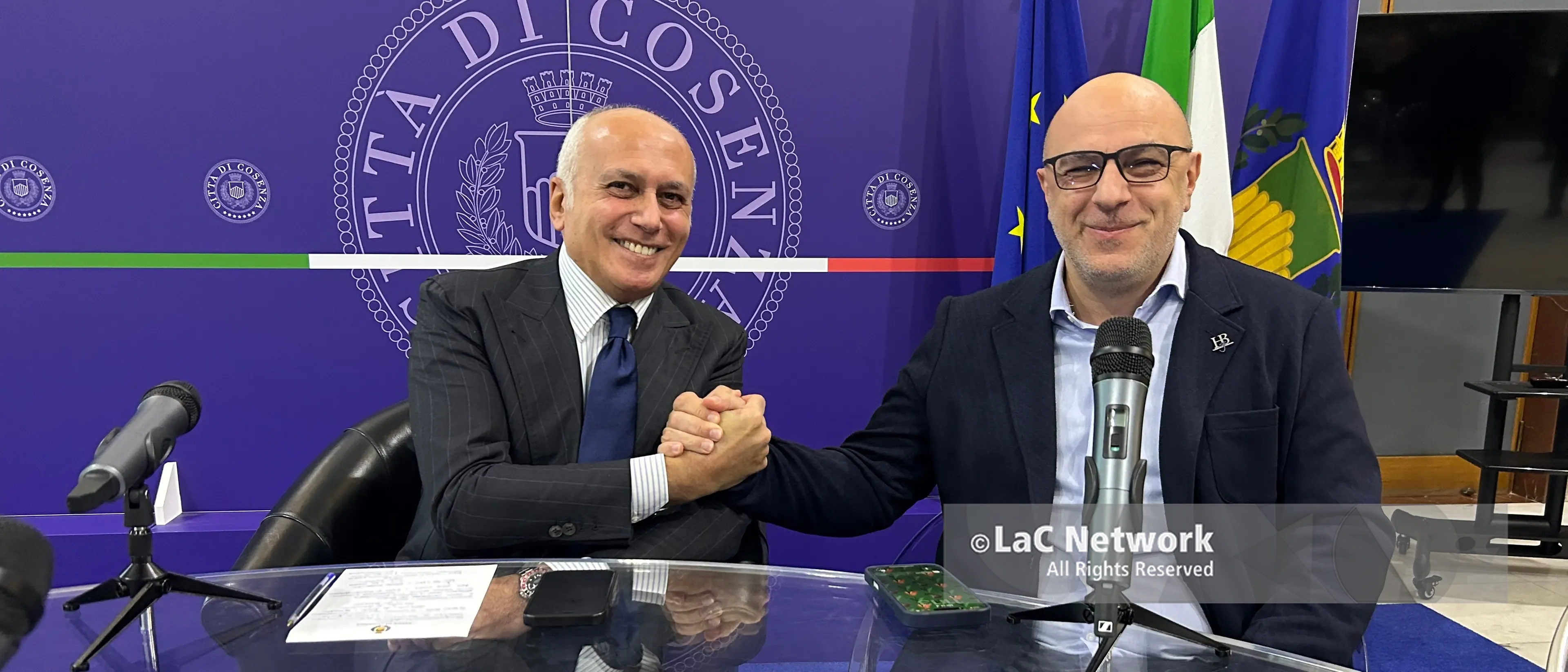Comunali a Cosenza, non solo Franz Caruso: ecco\u00A0tutte le ipotesi in campo per la conquista di Palazzo dei Bruzi\n