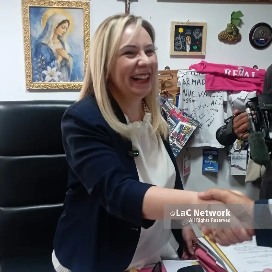 Tutela h24 per il sindaco Scarcella e la famiglia: «Le intimidazioni collegate alla mia attività amministrativa»\n
