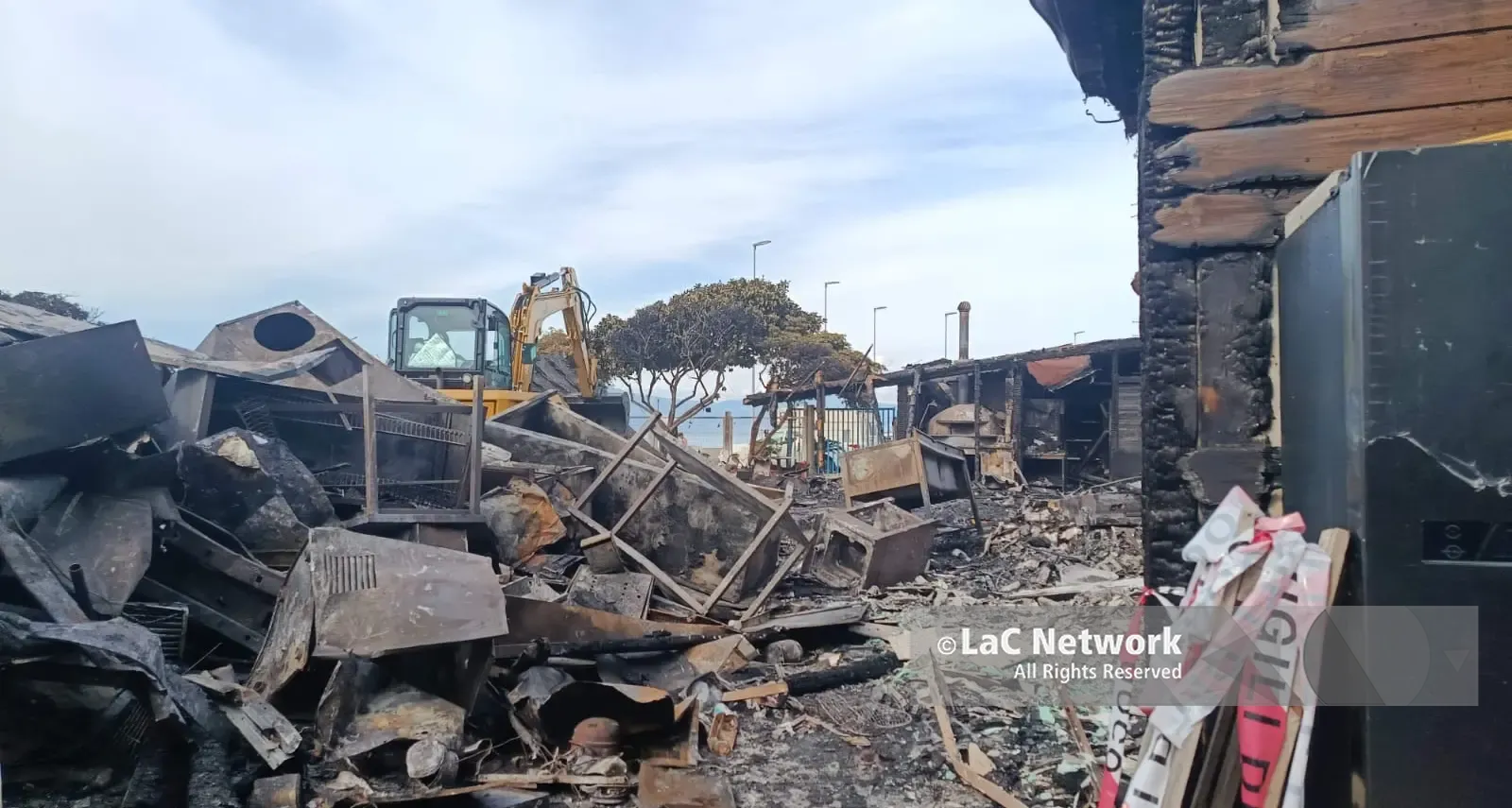 Lido distrutto dall’incendio a Pizzo, De Pinto (Fn): «I proprietari non vengano lasciati\u00A0soli, serve supporto da istituzioni e società civile»\n
