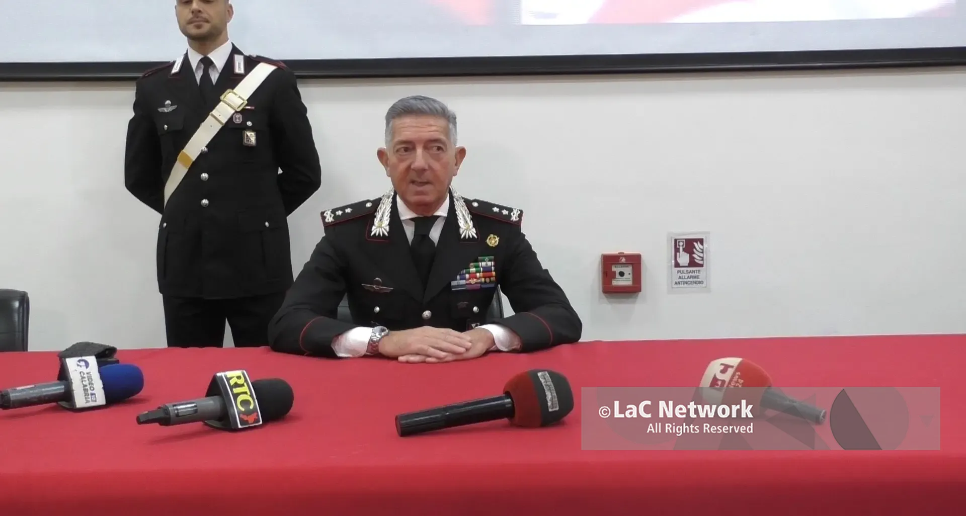 Legione carabinieri, il generale Sciuto saluta la Calabria: «Liberare questa terra dagli stereotipi e dal malaffare è una missione che continua»\n