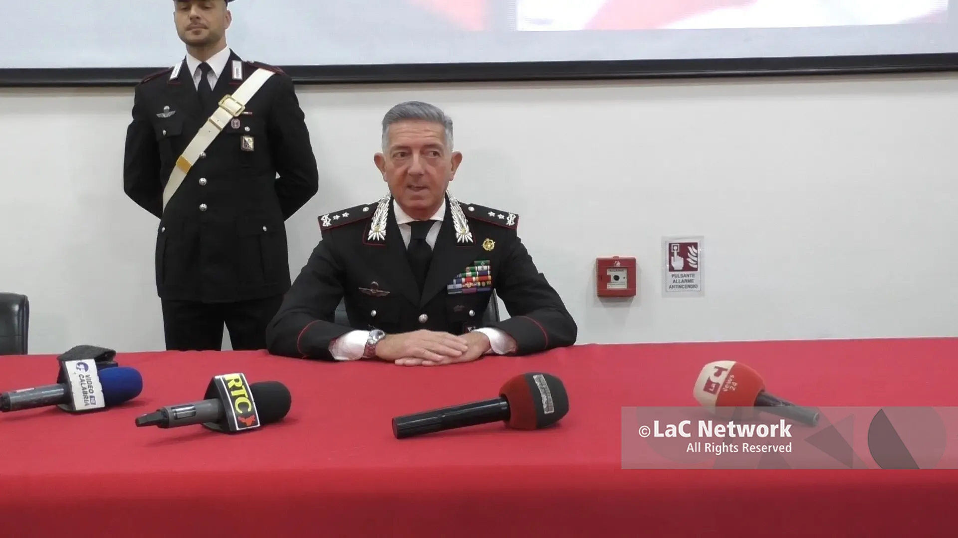 Legione carabinieri, il generale Sciuto saluta la Calabria: «Liberare questa terra dagli stereotipi e dal malaffare è una missione che continua»\n