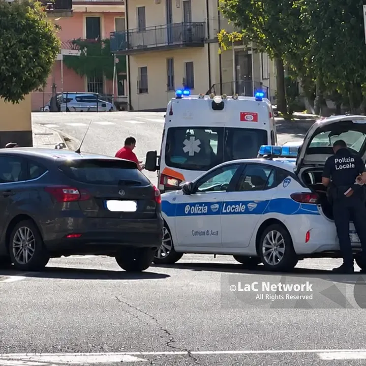 <p>Incidente ad Acri, giovane donna investita in centro: trasportata a Cosenza in elisoccorso</p>