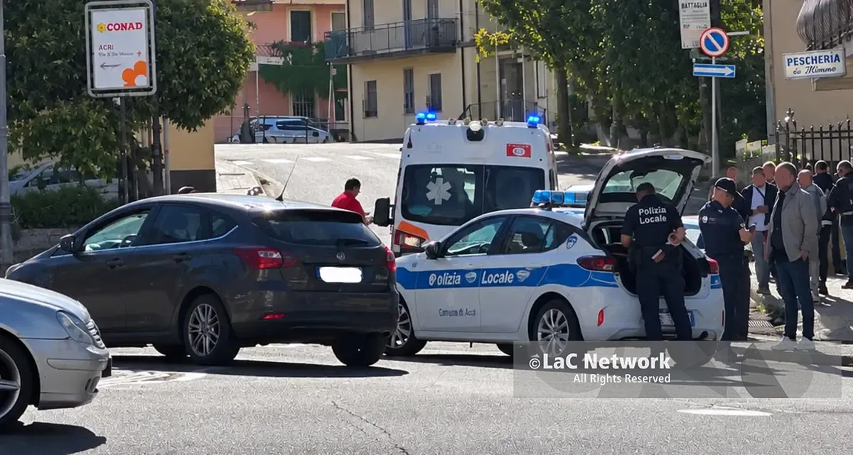 Acri, giovane donna investita in centro. Trasportata a Cosenza in elisoccorso\n