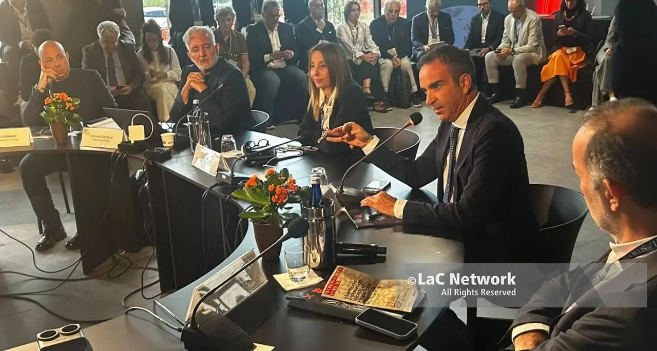 Occhiuto: «La Calabria ha porti del sapere. L’intelligenza artificiale sia un volano, non un nuovo divario»\n