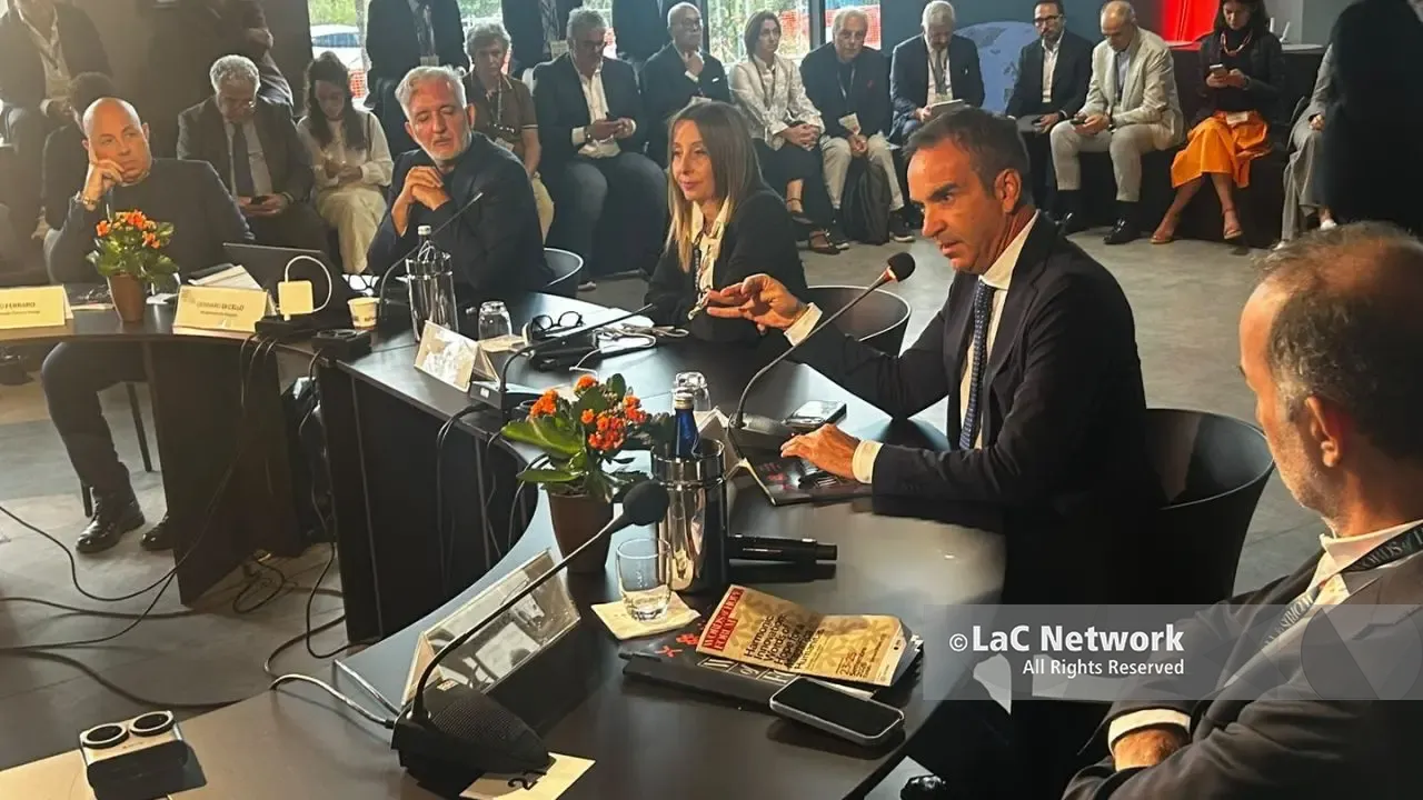 Occhiuto: «La Calabria ha porti del sapere. L’intelligenza artificiale sia un volano, non un nuovo divario»\n