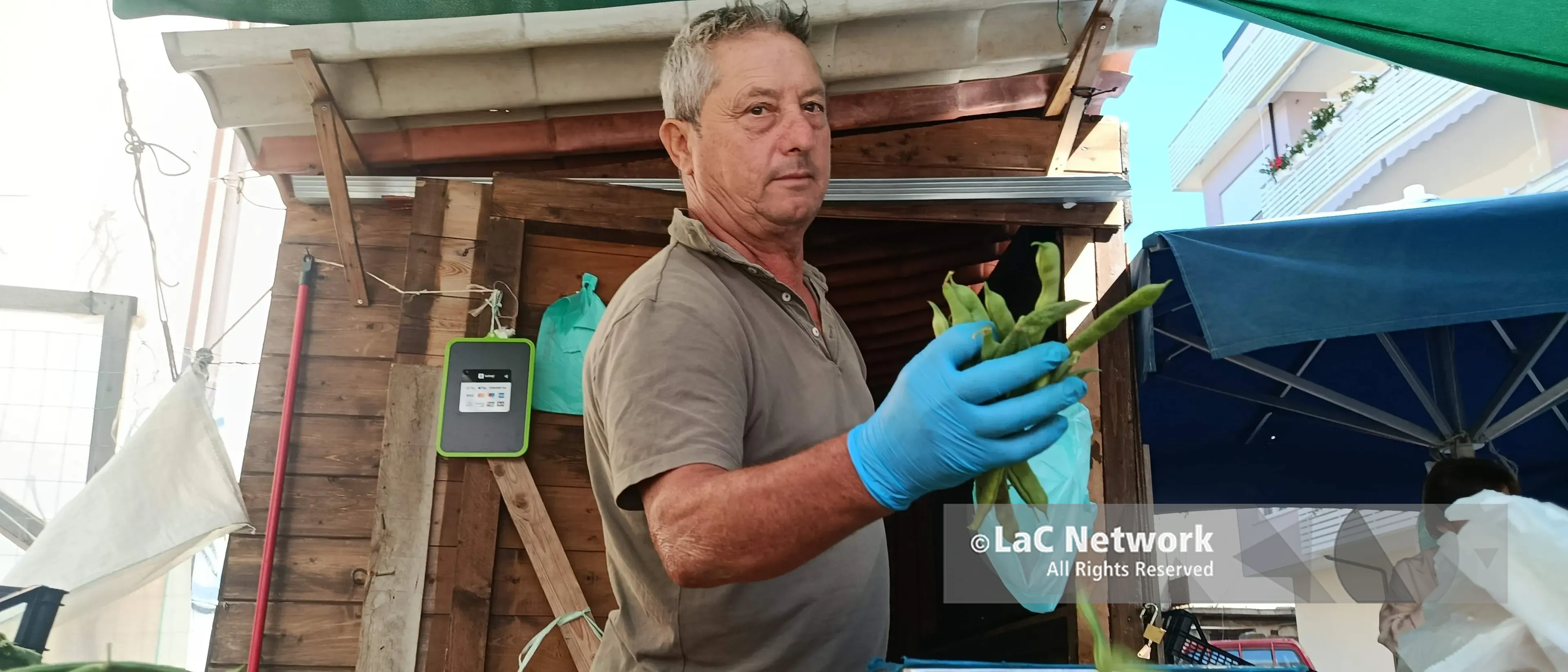 Fagiolini a 8 euro, caro carburante e siccità svuotano le tasche dei vibonesi: una giornata al mercato ortofrutticolo\n