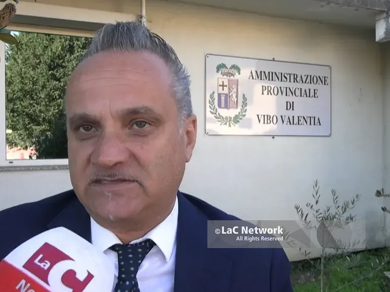 Provincia di Vibo, parla il “presidente” Barbalace: «Io super partes, elezioni entro 90 giorni». Ma il quadro normativo sta cambiando