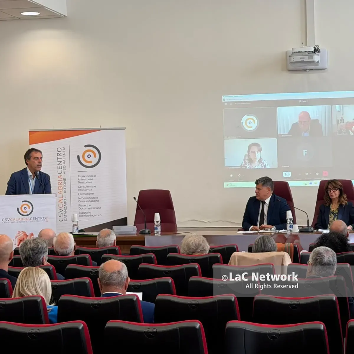 Terzo Settore e Istituzioni a confronto: a Catanzaro il CSV “Calabria Centro” lancia il cantiere dell’Amministrazione Condivisa\n