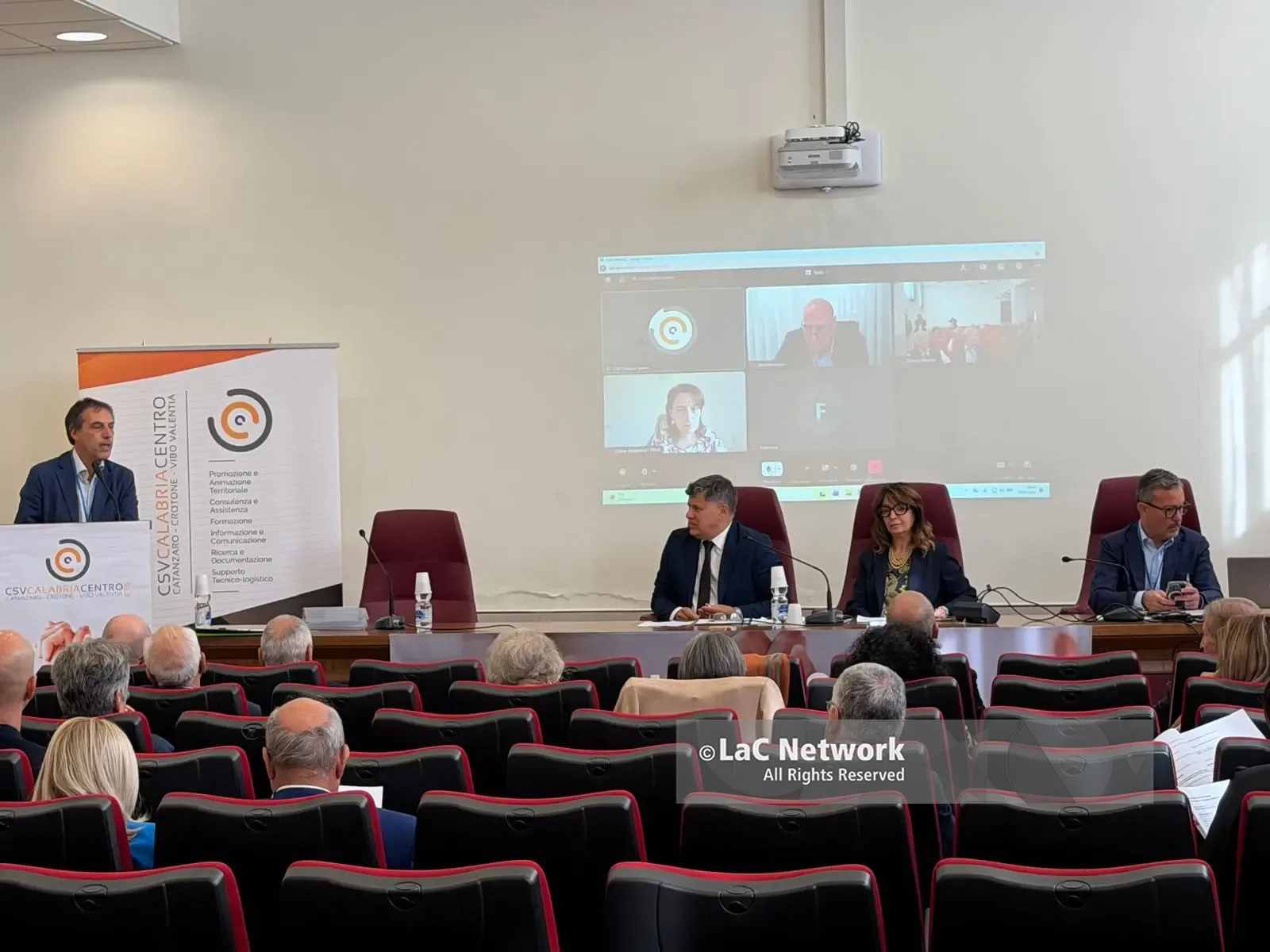Terzo Settore e Istituzioni a confronto: a Catanzaro il CSV “Calabria Centro” lancia il cantiere dell’Amministrazione Condivisa\n